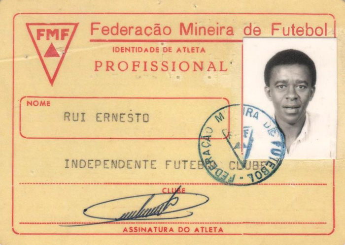 Esta é a carteira do saudoso Rui Ernesto, da Federação Mineira de Futebol, quando atuava pelo Independente Futebol Clube. Foto: Facebook do Independente Futebol Clube